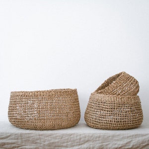Set aus drei Seegras Körben Bola in verschiedenen Größen