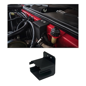 Puede incluir: Un letrero de madera rústica con el texto "Welcome to our home" en letras blancas. El letrero presenta un acabado envejecido y un diseño sencillo y acogedor, perfecto para un porche o entrada.