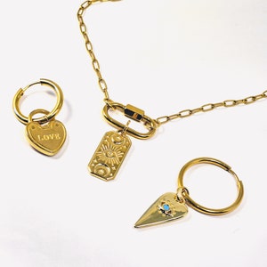 Cold Carabinair Chain Necklace