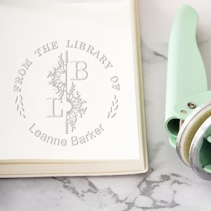 Timbro per goffratura di libri personalizzato, timbro per goffratura, goffratura di libri personalizzata, goffratura per biblioteca, timbro per libri personalizzato, timbro autoinchiostrante, regalo per gli amanti dei libri