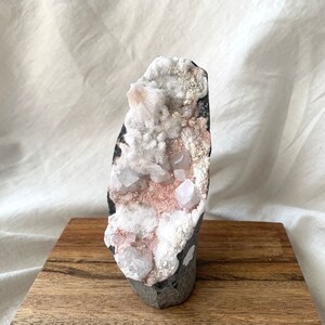 Stunning Pink Apophyllite Crystal Display with Elegant Stilbite Clusters Natural Mineral Specimen for Meditation & Decorative Collection