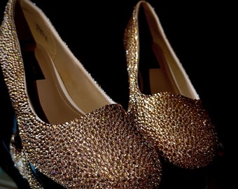 Gold rhinestone shoes//crystallised shoes//wedding shoes//low heel shoes//sparkly gold shoes