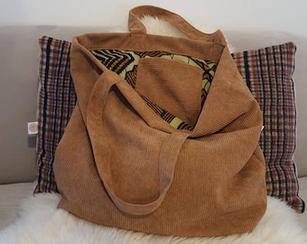 Sac cabas en velours côtelé coloris caramel doublé en Wax véritable