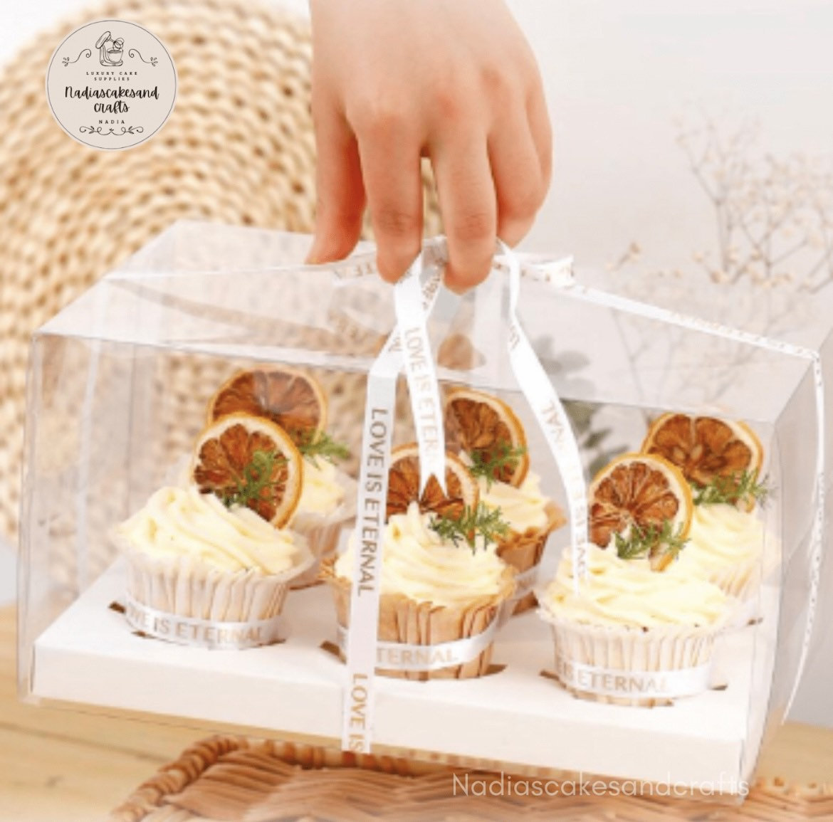 6 hole Luxury cupcake boxes.