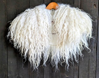 Shoulder fur - Fur for Vikings - Viking fur - Warrior fur - Clothing with fur