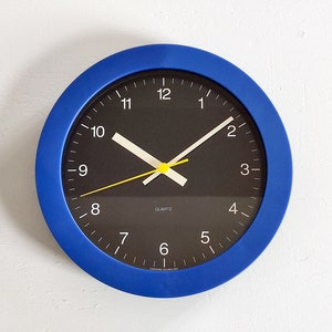 Rare Vintage 1980s JUNGHANS Quartz Wall Clock Pop Art Cornflower Blue Germany | Kitchen Deco Sottsass Mid Century Modern 90s Y2k Miami Vice