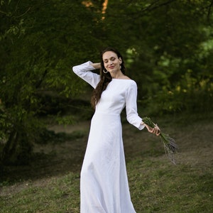 Linnen trouwjurk SIENNA, witte linnen jurk, eenvoudige trouwjurk, bescheiden trouwjurk, bos trouwjurk, Boho trouwjurk afbeelding 1