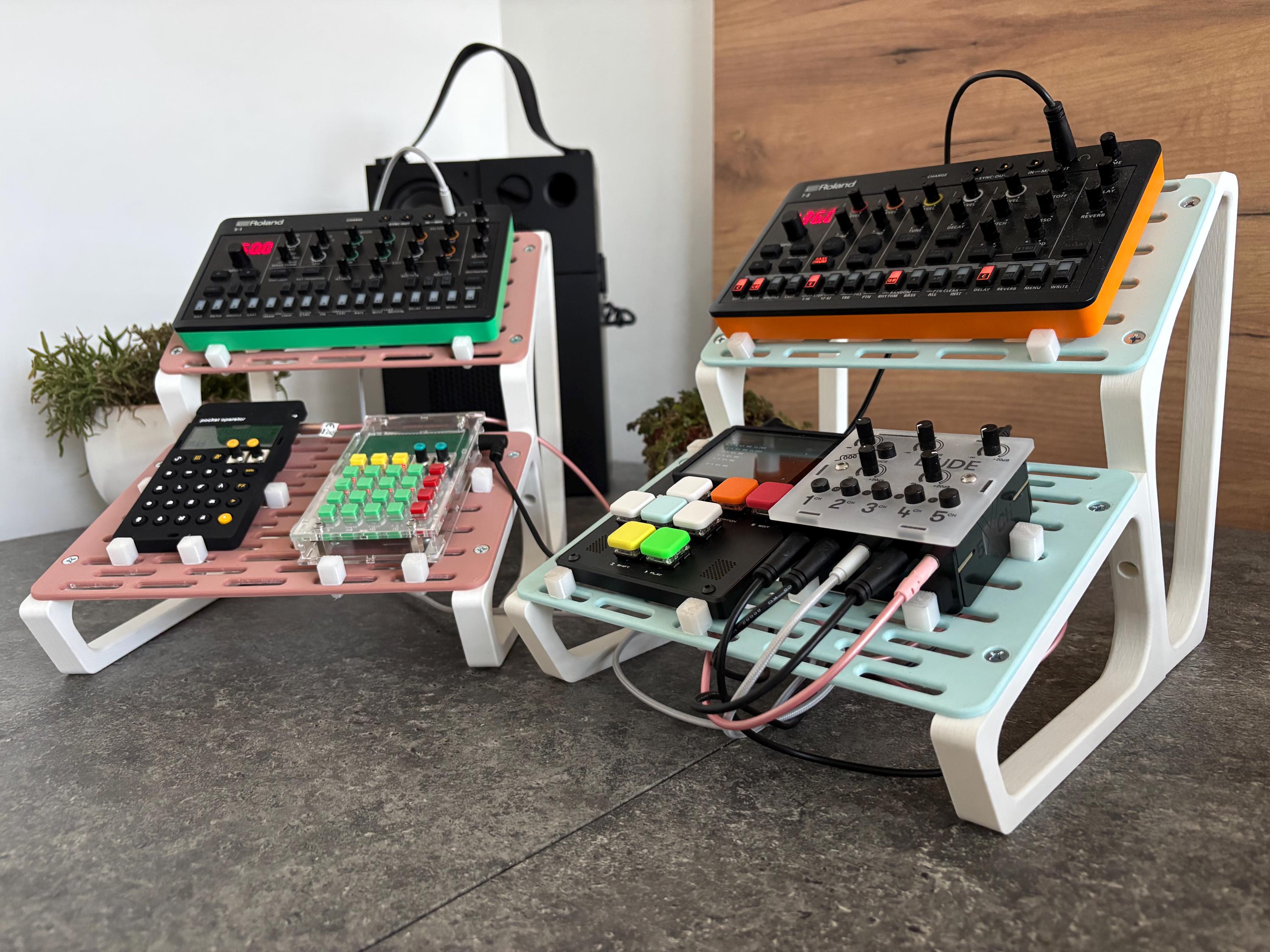 Bracci Supporto Angolari Per Sintetizzatore KORG Monotron – DNA, Analogico
