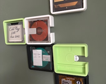 Minidisc Display/Storage Push system.