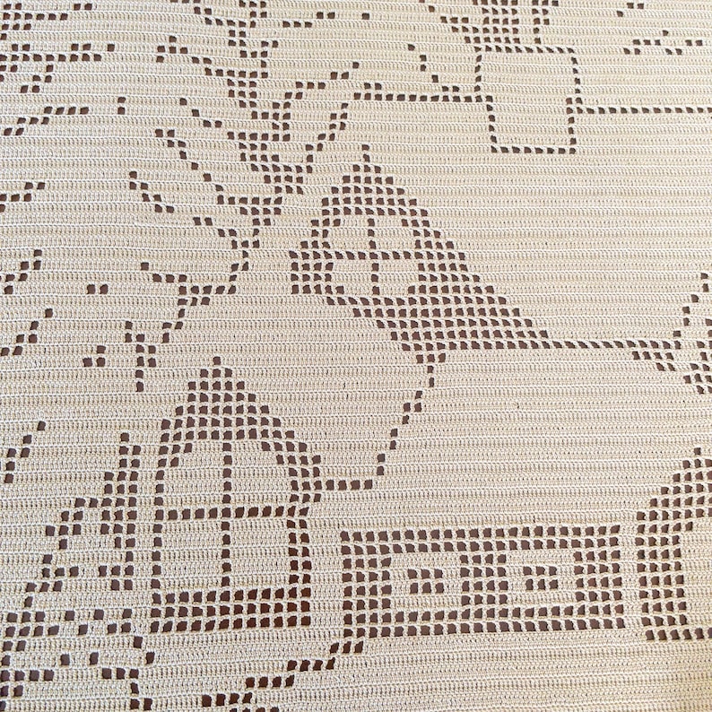 Filet crochet gift idea with house and tree pattern for gift to your loved ones pdf for diy