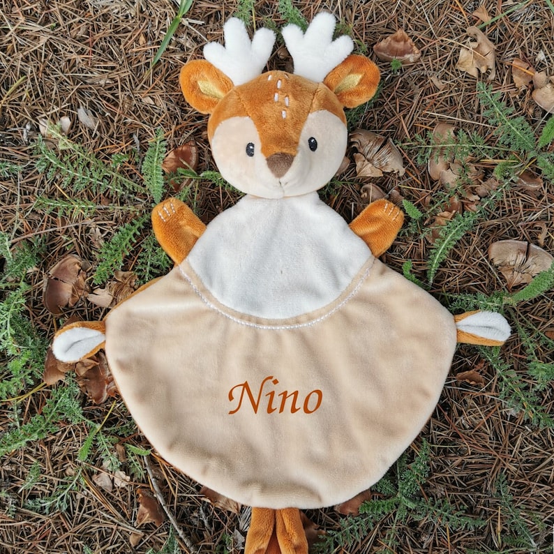 Reindeer comforter to personalize first name / astro sign image 1