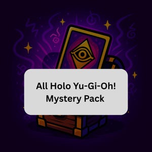 Peut inclure: Illustration d'un coffre au trésor en bois avec une carte Yu-Gi-Oh! avec un motif d'œil. La carte est dorée et violette. Le texte "All Holo Yu-Gi-Oh! Mystery Pack" est affiché sur un fond rectangulaire blanc.