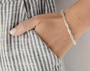 Pulsera Clásica Hecha a Mano de Plata de Ley 925 para Mujer, Pulsera de Cadena de Eslabones con Cierre de Mosquetón de Tamaño Mediano, Regalo de Joyería Especial