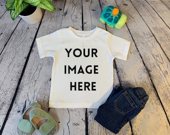 Bella Canvas 3001T Kleinkind Shirt Mock-Up