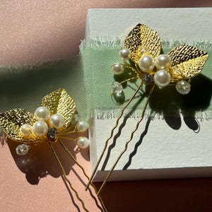 Set Of Bridal Hair Pins With Gold Leaves, and Pearl and Crystal Accents. Gold Bridal Hair Accessory With Leaves, Two Bridal Leaf Hair Pins