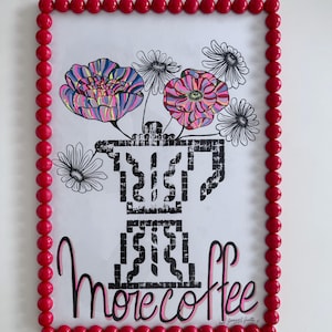 Póster "Más café": Cafetera italiana y flores pop en linóleo | Arte mural de café e ilustración original de Georges et Ginette