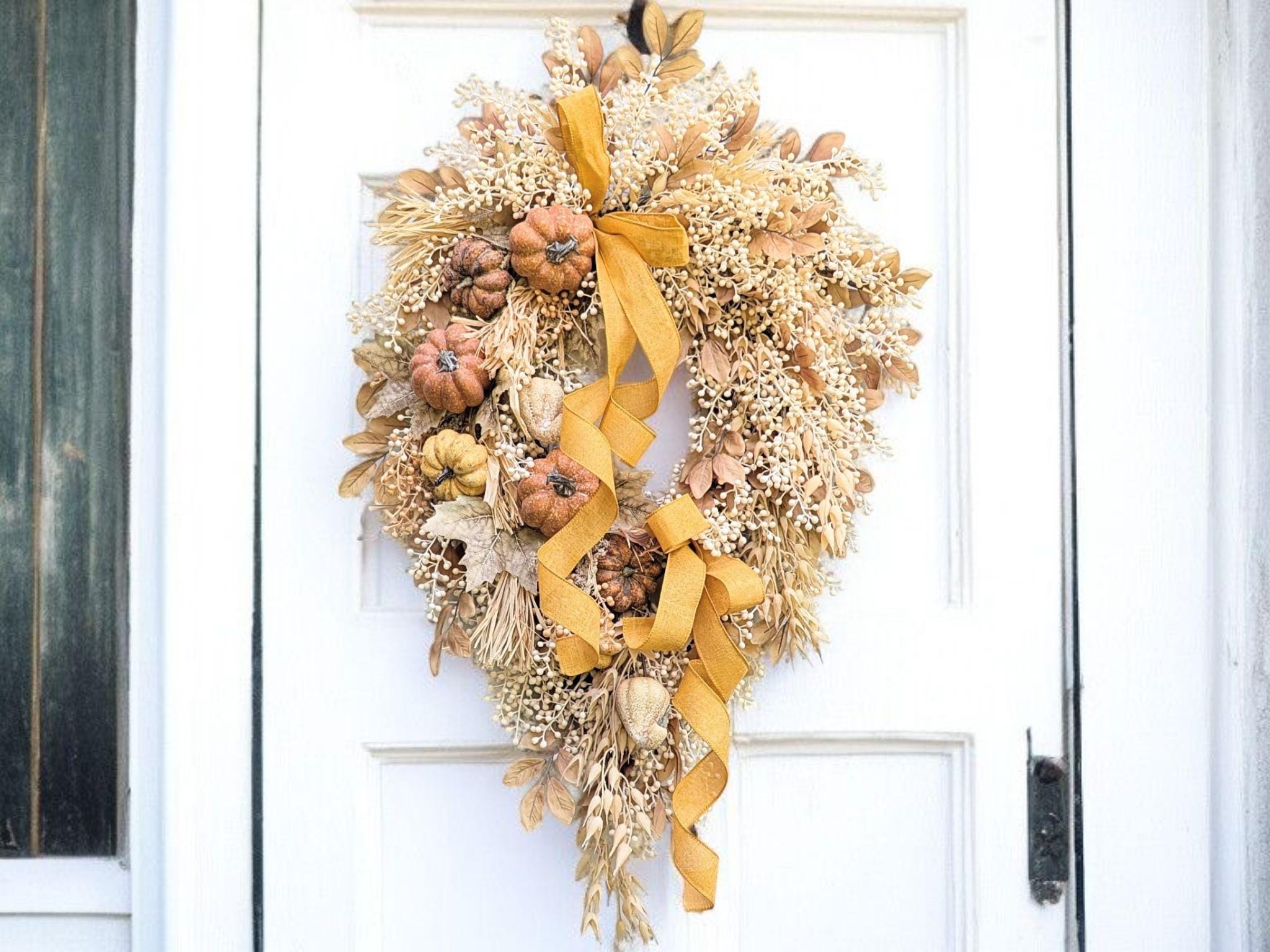 Fall Cascading Berry Wreath For Front Door, Neutral Teardrop Swag Pumpkin Autumn Wreath, Thanksgiving Wreath With Berries, Beige Wreath