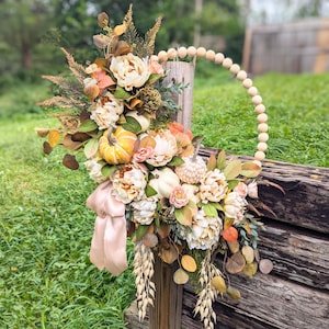 Neutral Fall Peony Wooden bead Wreath, Autumn Eucalyptus With Pumpkin Door Decor, Cottage Core Autumn Wreath, Elegant Beige Fall Wreath