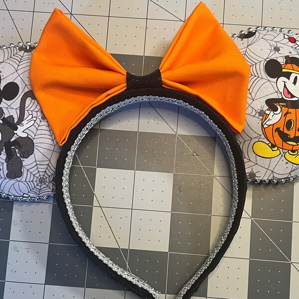 Halloween Minnie Ears!