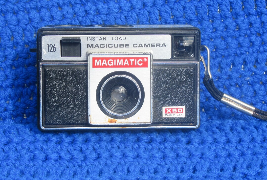 Vintage 1970’s Instant Load Magicube Camera X50 - Etsy