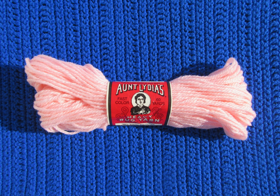 VINTAGE Aunt Lydia's Heavy Rug Yarn 100 Kodel Polyester 60 Yards 9