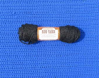 VINTAGE Rug Crafters Rug Yarn  2 1/2 oz   Polyester Fiber  7 Colors