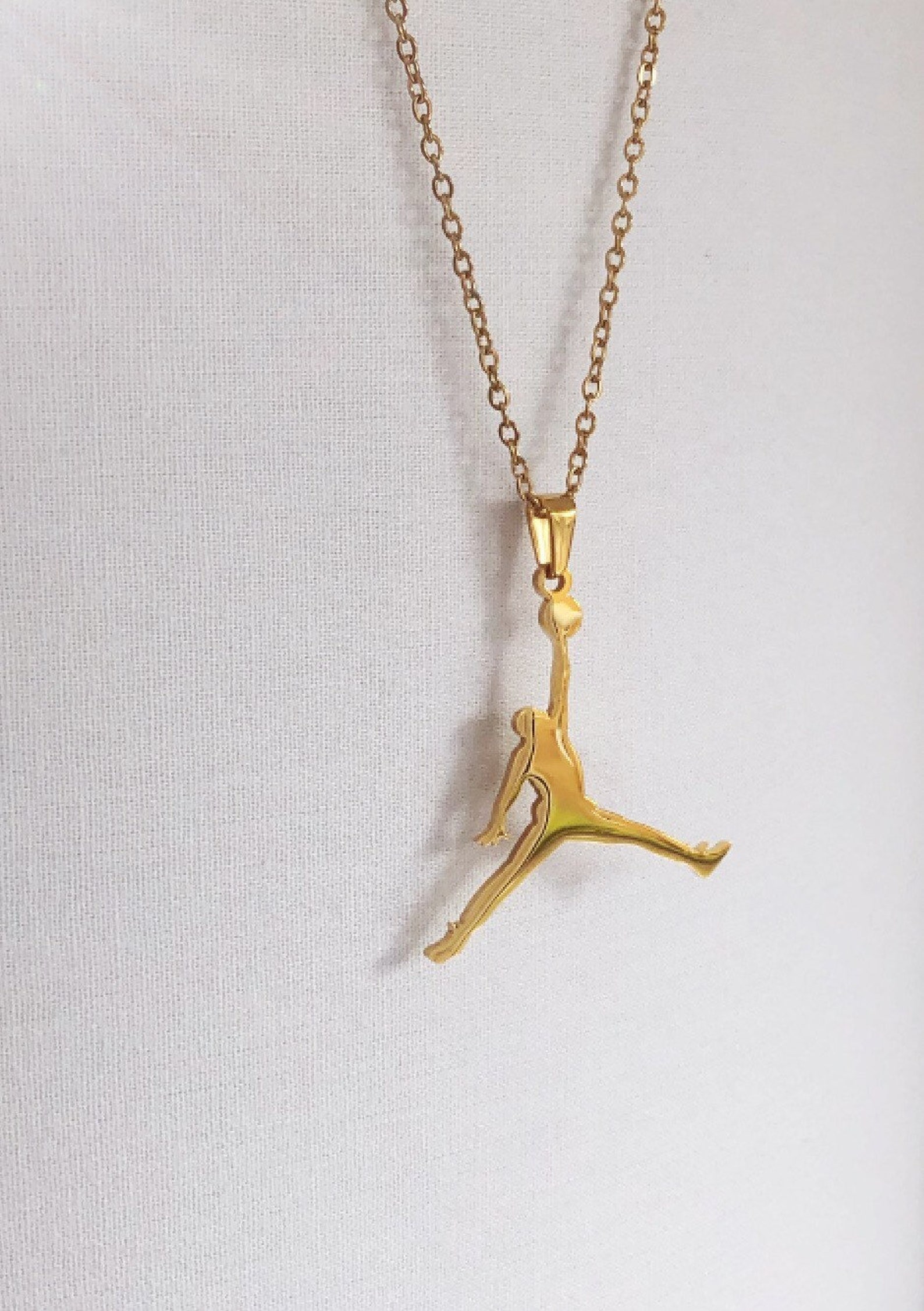 dior jordan necklace