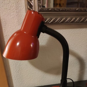 Lámpara de mesa VINTAGE Veneta Lumi grande roja regulable 45 cm