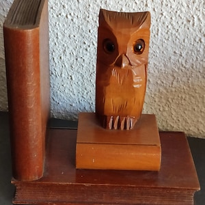 VINTAGE boekensteun gemaakt van hout "Owl" Uil handgemaakt jaren '70