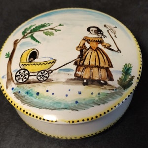 Porcelain Box French Vintage 70s * Gemarkt