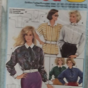 Peut inclure: Un patron de couture pour un chemisier avec un nœud papillon. Le patron comprend des instructions pour différents styles de chemisiers, y compris un chemisier rayé, un chemisier uni et un chemisier à motifs. Le patron est pour les tailles 38-52.