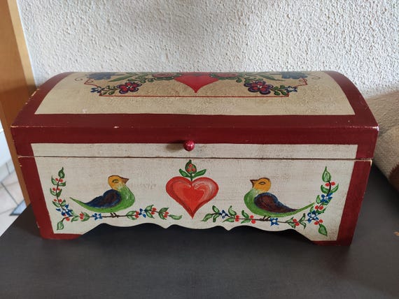Vintage decorative wooden box, wooden chest, jewelry box "Black Forest", hand-painted, 34x21x16 cm