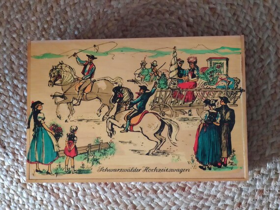 VINTAGE Decorative wooden box wooden chest jewelry box "Black Forest wedding carriage 32x21x9 cm View 2