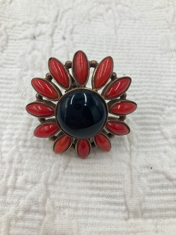 Stunning Vintage red and black flower ring with 1… - image 1