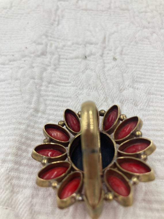 Stunning Vintage red and black flower ring with 1… - image 8
