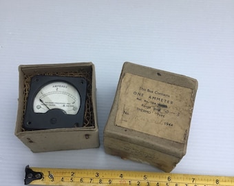 Vintage WW2 1944 Dated Ammeter In Original Box. Broad Arrow Marked