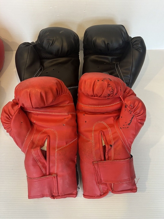 4 Pairs of Pre Loved the Original Lonsdale London Boxing Gloves Etsy