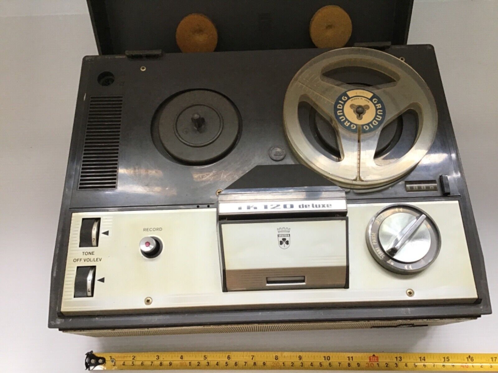 Vintage Grundig TK 120 De Luxe Reel to Reel Tape Recorder -  India