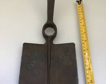 Vintage WW1 Dated 1918 Small Steel Trench Shovel Head. Septimus Vaughan Ltd.