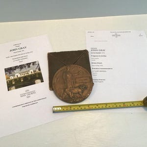 Placa de centavo de la muerte de la Primera Guerra Mundial de segunda mano en honor a John Gray con estuche de cartón original
