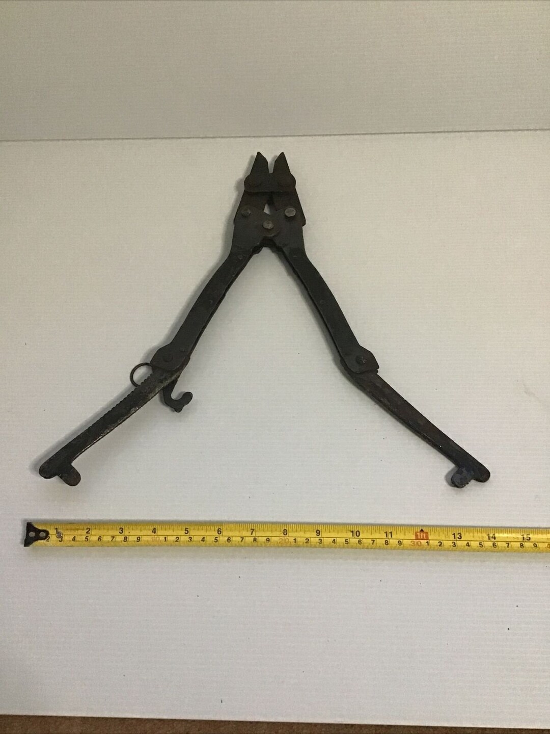 Vintage WW2 1943 Steel Barbed Wire Cutters With Heavy Duty 1944 Hessian