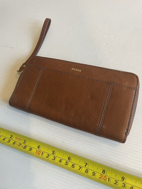 Pre Loved Brown Leather Fossil Purse
