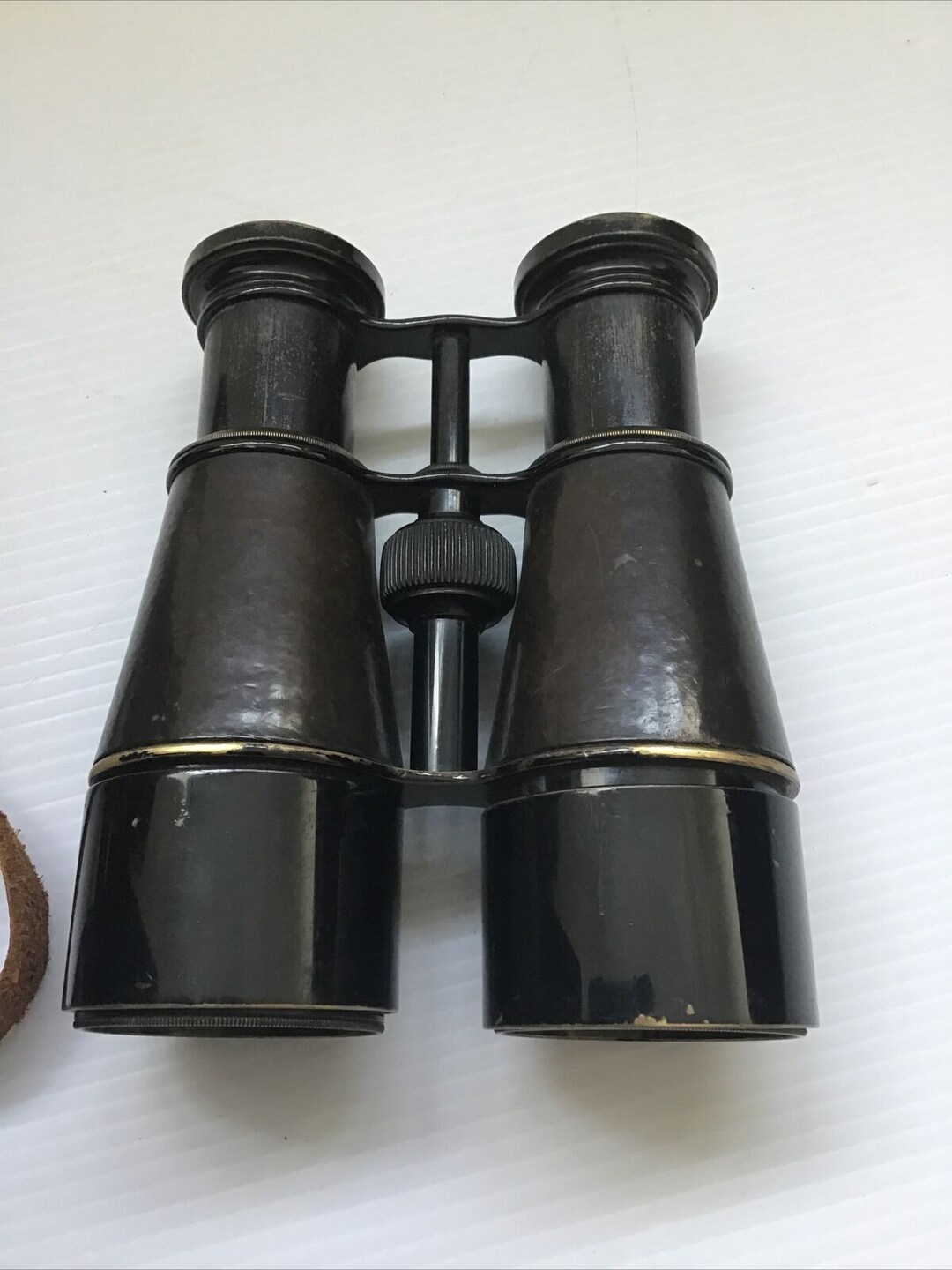 Vintage WW1 French Binoculars in Leather Case Dated 1917. G & R