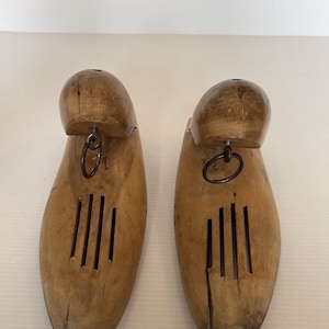 Pre Loved Vintage pair of wooden shoe lasts x 2. Hinged.