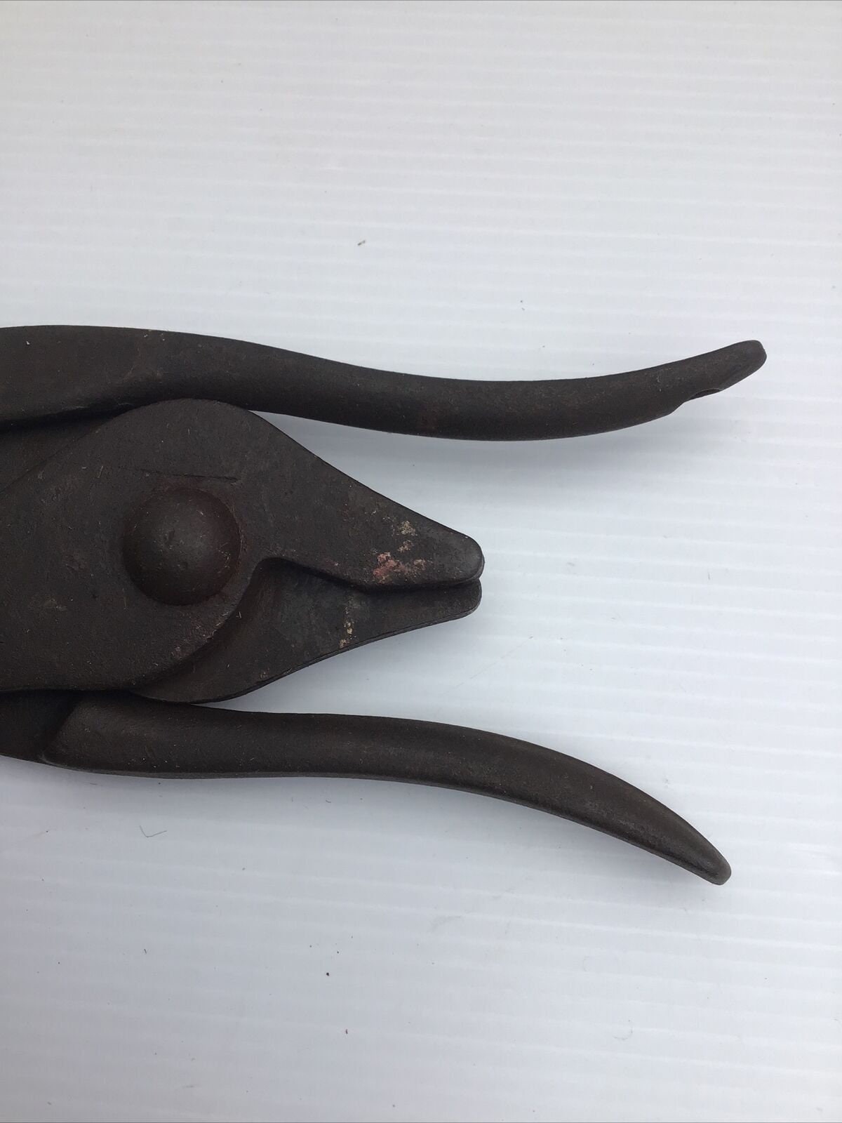 Vintage WW2 Steel Barbed Wire Cutters With Heavy Duty Hessian Pouch