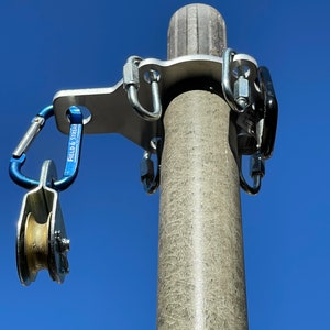 Metal Guy Ring 40mm for Military Mast
(NOT INCLUDED) On FiberGlass Mast with QuickSet's, Carabiner clip's and Pulley