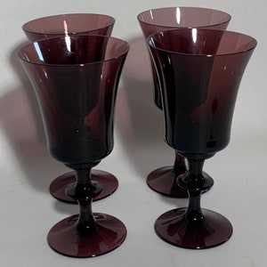 Purple Amethyst Stemmed Wine Glasses / Set Of 4 / Gift For Her