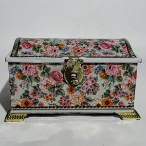 Cottagecore Pastel Floral Treasure Chest Metal Tin / Klann Quality / West Germany / Gift For Collector / Gift For Her / Small Storage