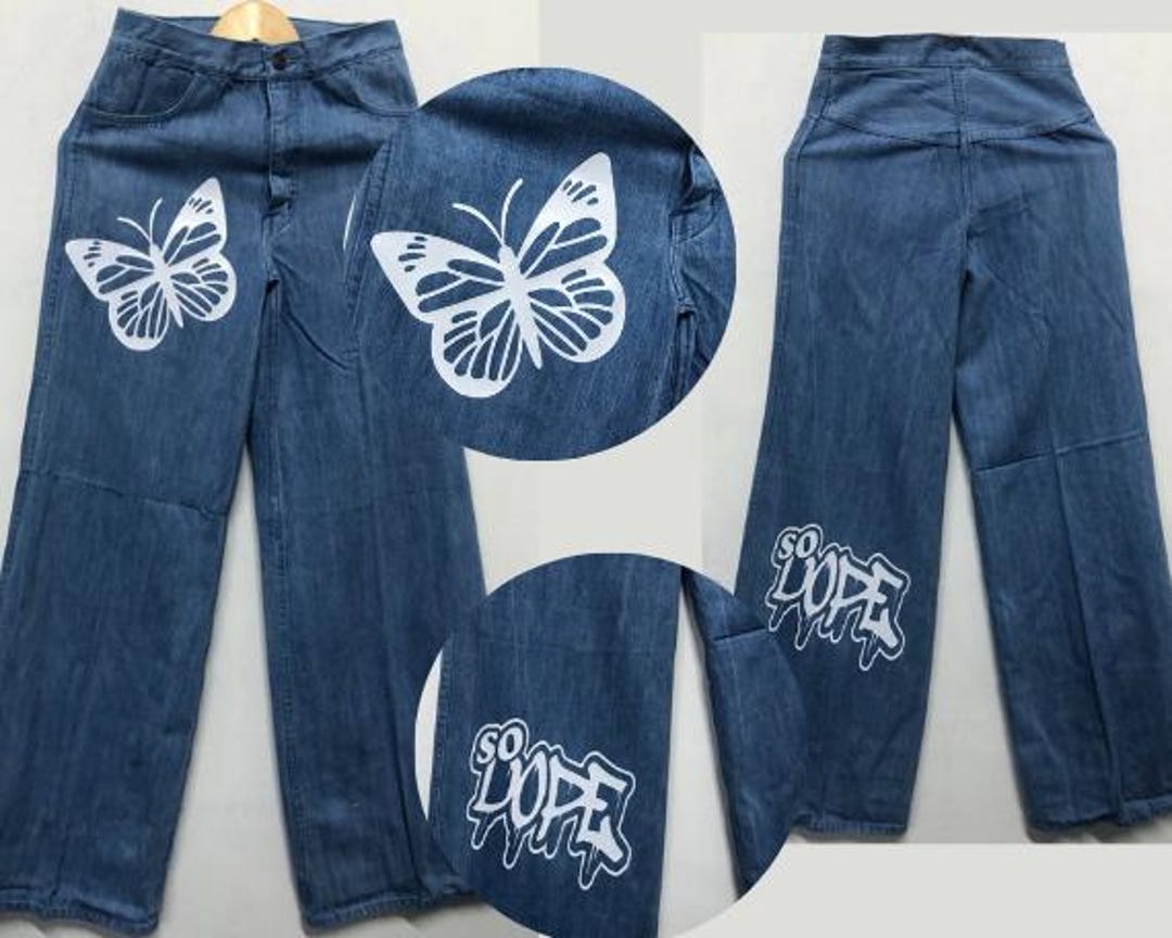 ◆THE MUSEUM VISITOR◆ BUTTERFLY PRINTED DENIM PANTS LIGHT B MUSEUM VISITORS Butterfly Printed Jean – SHOP CURVE