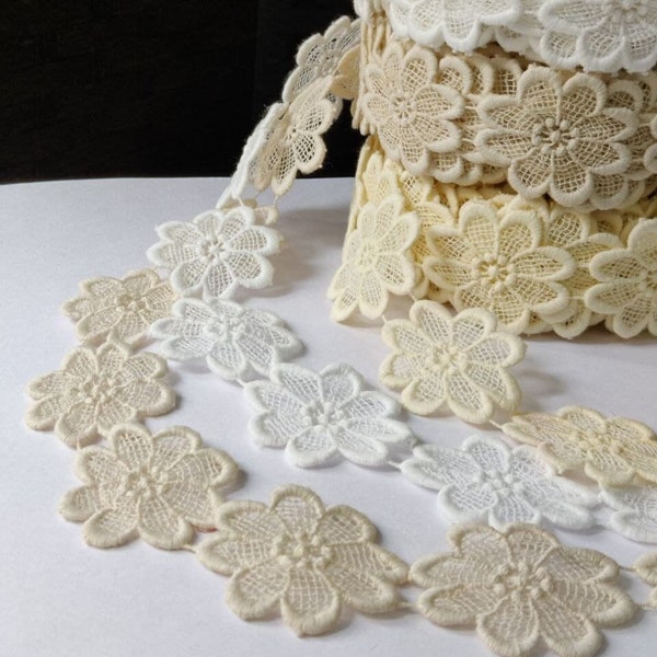 Guirlande de mariée en dentelle guipure, fabriquée en Autriche, 45 mm de large, coton de la meilleure qualité, blanc ou ivoire ou sable, grandes fleurs 3D de style vintage